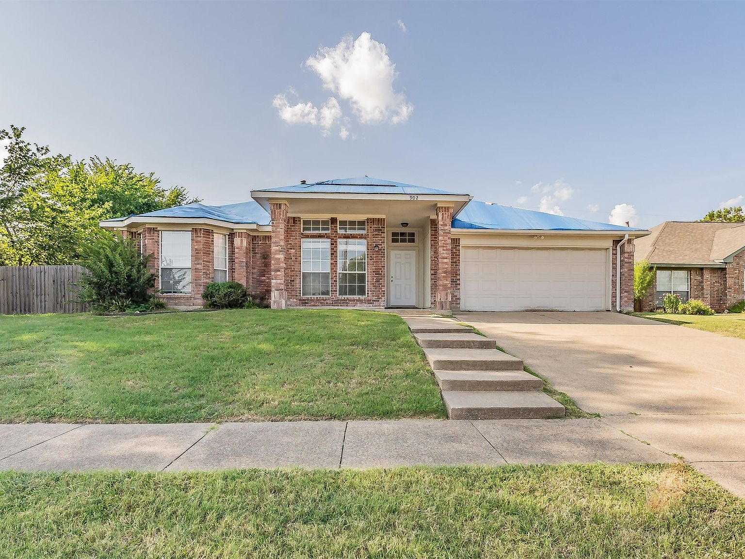 902 Switzer Ct, Cedar Hill, TX 75104 | Zillow