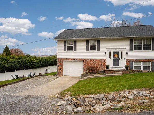 168 E Hillview Dr, Morgantown, WV 26508