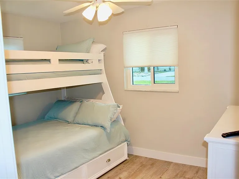 2744 Sanderling Ct — Photo 29