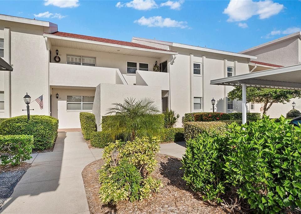 1st image of 764 Village Cir APT 220