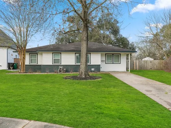 4733 Carleen Rd, Houston, TX 77092