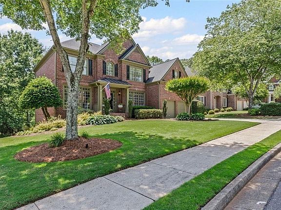 3rd image of 7047 Bennington Ln