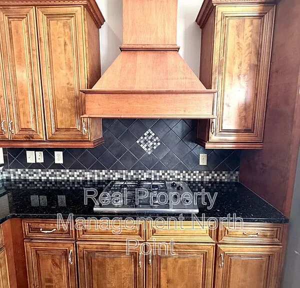 3026 Eltham Pl — Photo 6
