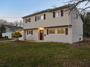 505 Belmont Dr, Middletown, NJ 07748