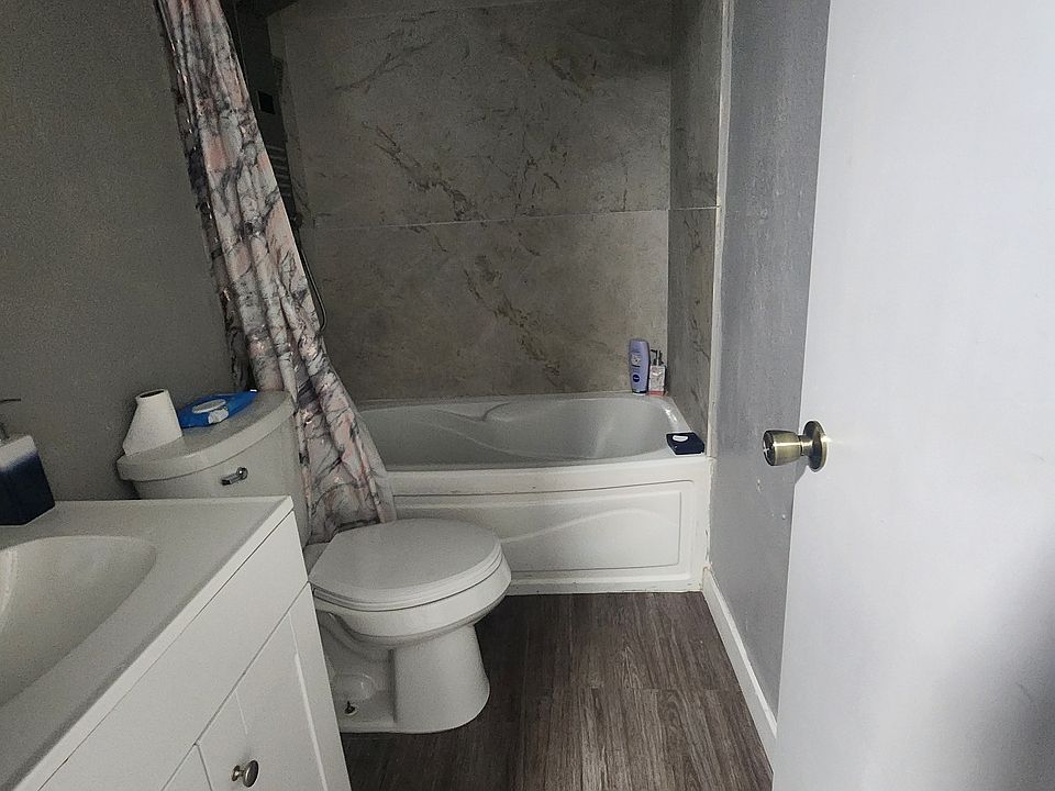 1st image of 3259 Cleopatra Ct