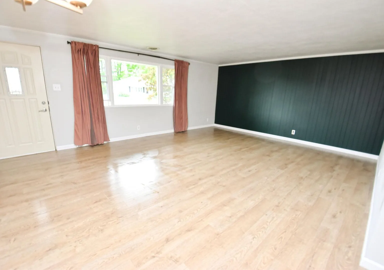 Ranch style home in South Bend for rent w/updated kitchen — Photo 2