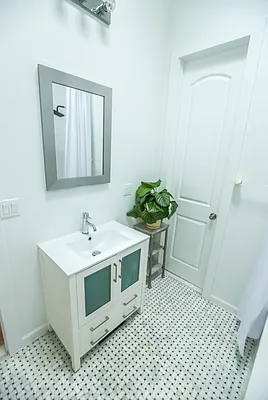 Rented by Triumph Property Group | media 11