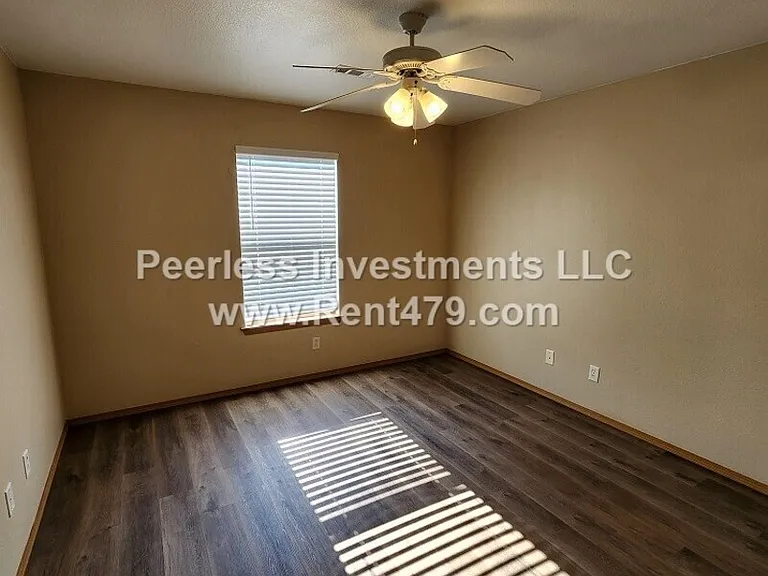 844A Lariat St — Photo 11