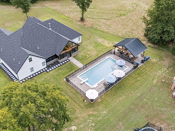 4th image of 14705 S 615th Rd