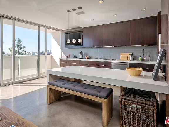 5th image of 8787 Shoreham Dr APT 208