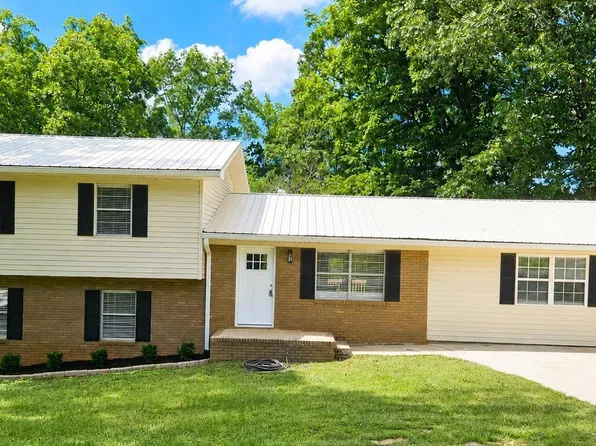 1119 Chatwood Dr, Anniston, AL 36206