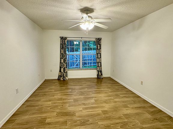 4th image of 611 Huron Pl