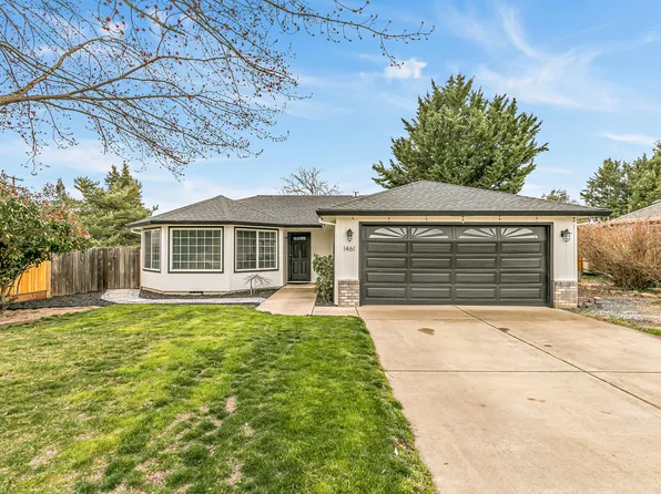 1461 Applegate Ln, Medford, OR 97501