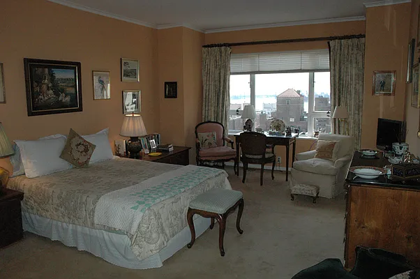 Sold by Longstreet & Associates Inc. | media 15