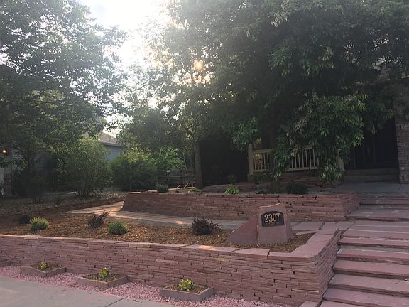 Front yard 