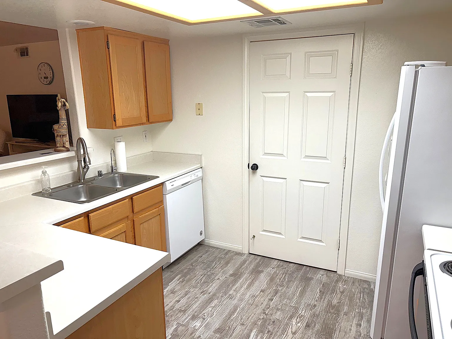 2 bed, 1166 sqft, $1,600 — Photo 4