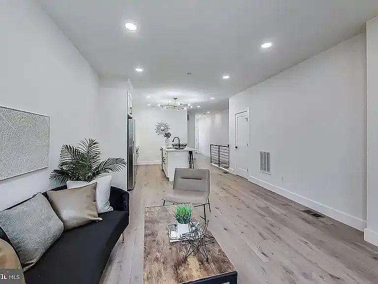 1626 K St NE #1 — Photo 5