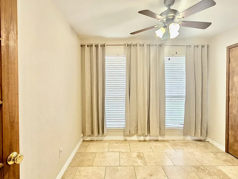 1445 Sedalia Dr — Photo 14