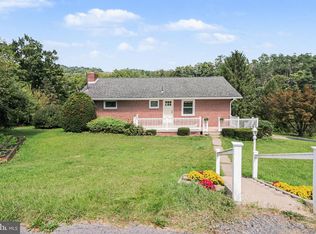 1445 Loop Rd, Lewistown, PA 17044