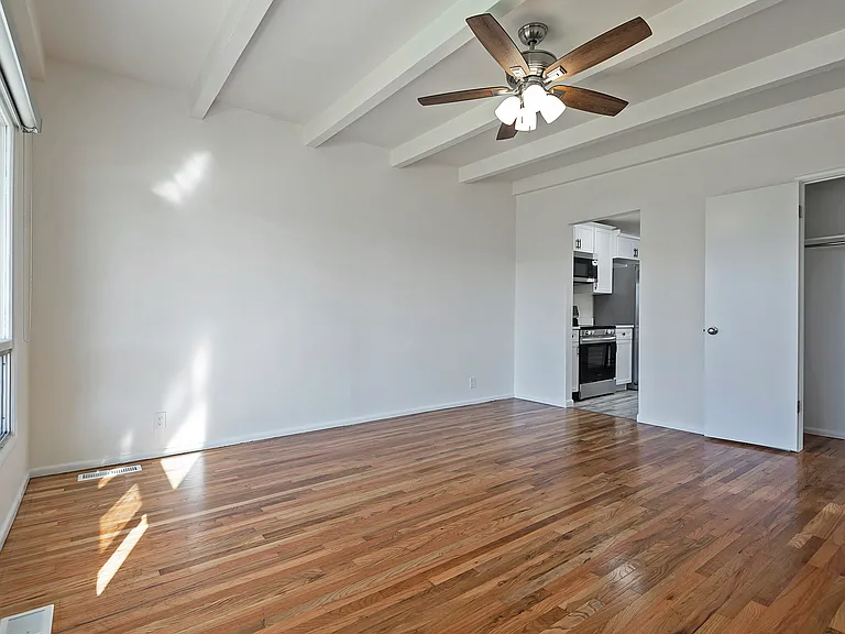 2723 S Melbourne St — Photo 7