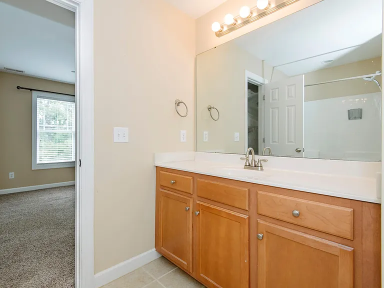 1103 Willowgrass Ln — Photo 12