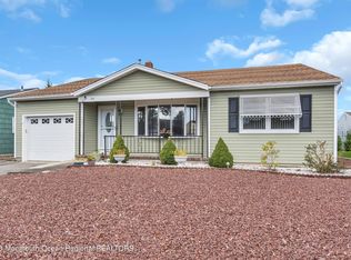 25 Jericho Rd, Toms River, NJ 08757