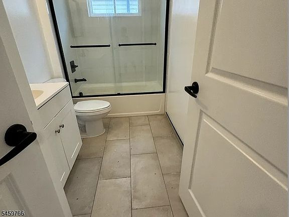5th image of 753 Seaport Dr #2