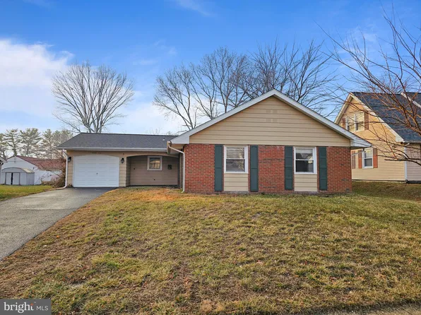 45 Hadley Ln, Willingboro, NJ 08046