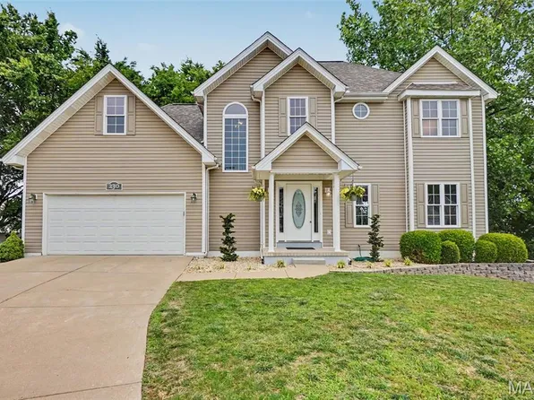 230 Wellsmont Ct, Saint Charles, MO 63304