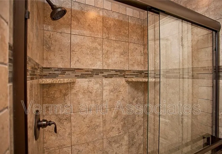 1906 Cypress St — Photo 22