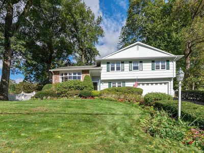 116 Surrey Dr, New Rochelle, NY, 10804
