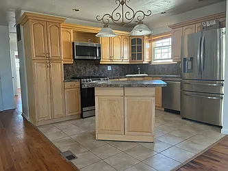 350 Brookfield Avenue