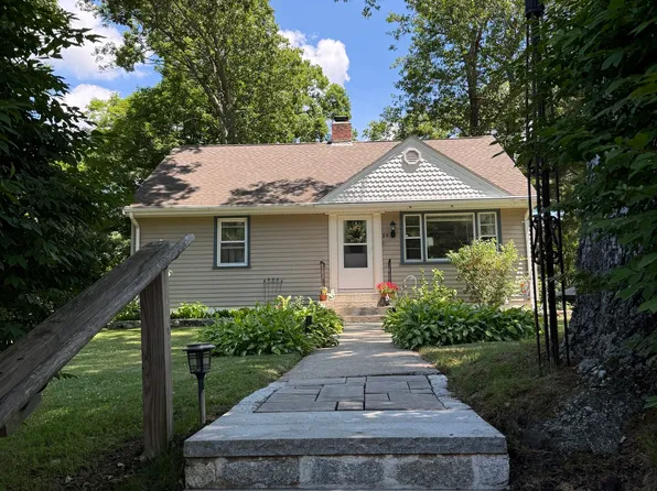 24 Forest Avenue, Groton, CT 06355
