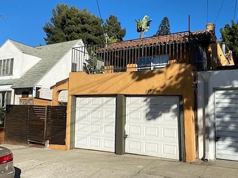 2nd image of 2480 Silverlake Blvd