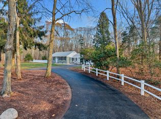 4 Watrous Point Rd, Old Saybrook, CT 06475