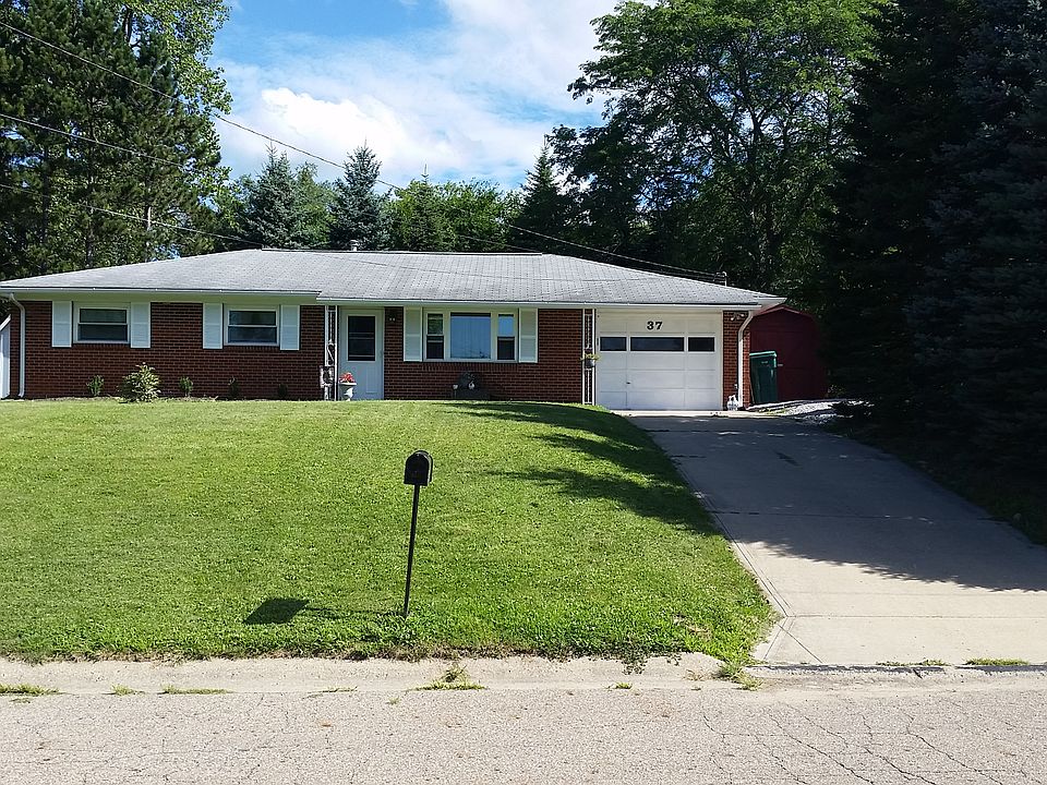 1st image of 37 Eastmoor Dr
