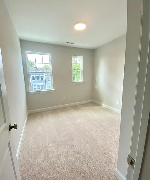 Guest bedroom 2
