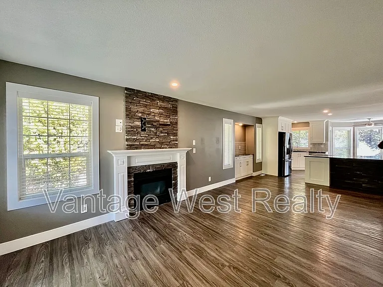 1139A Caledonia Way — Photo 11