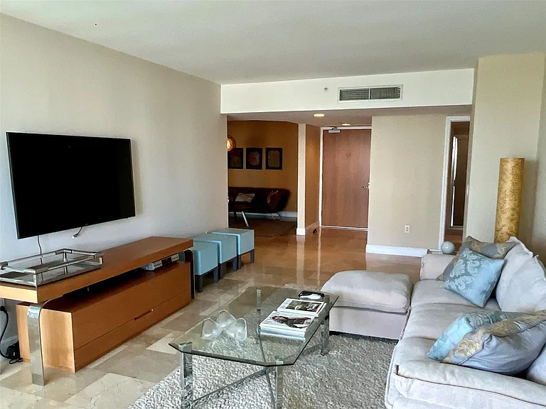 16500 Collins Ave #2052 — Photo 5