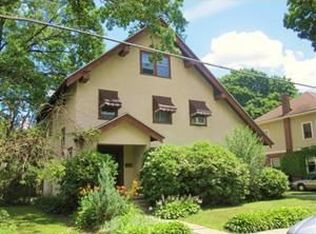 31 Trinity Ter, Springfield, MA 01108