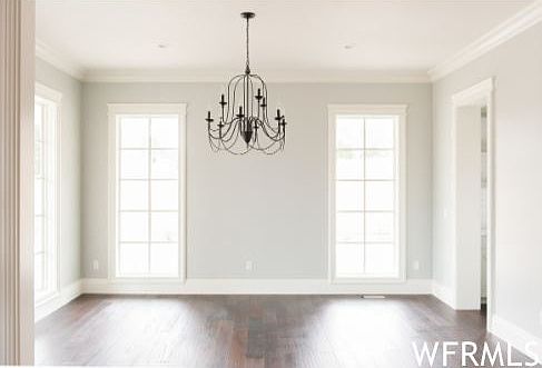 3rd image of 1691 Crandall Dr