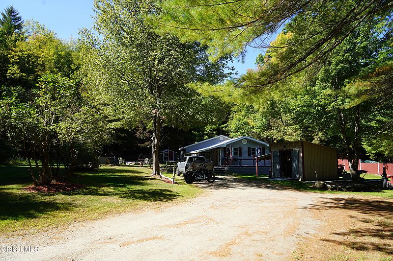 2nd image of 26 Rays Road