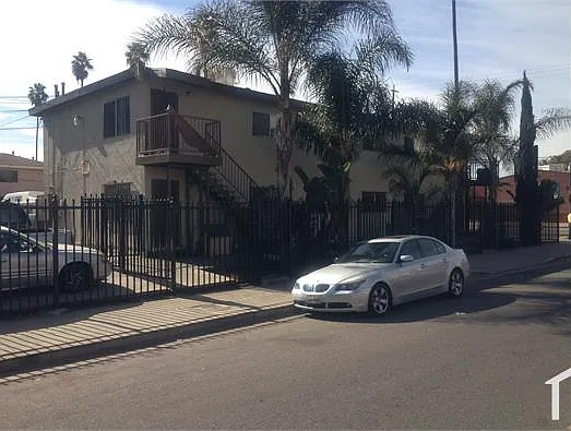 11150 S Figueroa St #2 — Photo 12