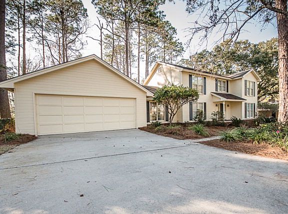 4th image of 2502 Rolling Hill Dr