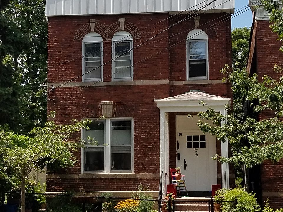 1st image of 52 Quinn St #2