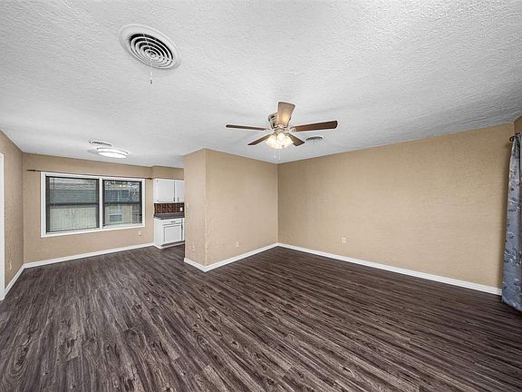 4th image of 2202 NW 36th St