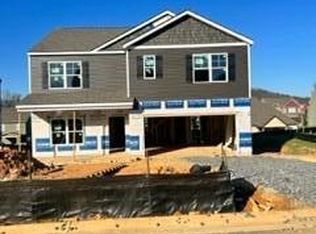 2323 Evarts Hill Dr, Kingsport, TN 37664