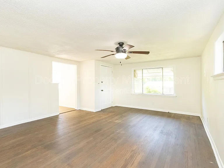 5270 Rotary Dr — Photo 8
