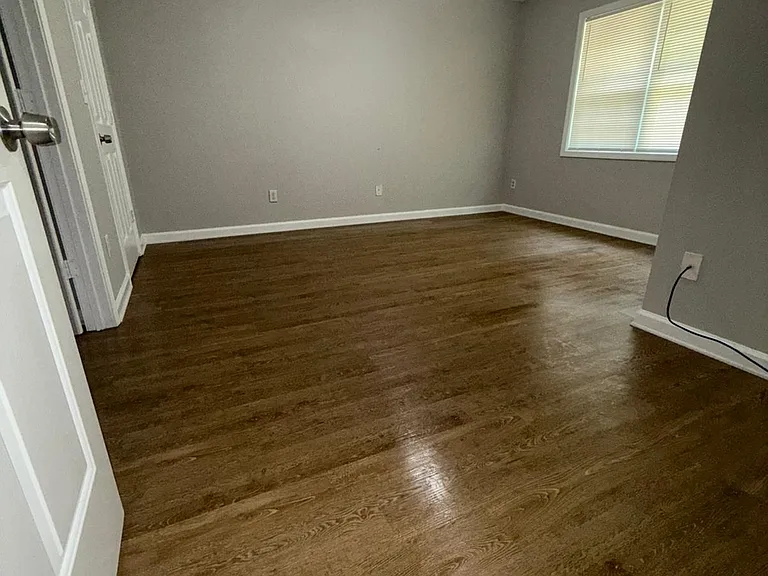 1559 Prospect Rd — Photo 3