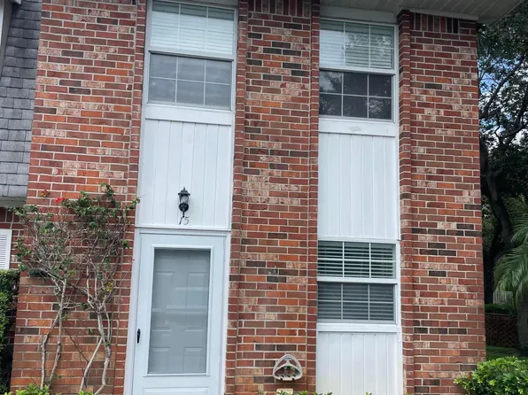 411 N Cypress Drive #15, Tequesta, FL 33469